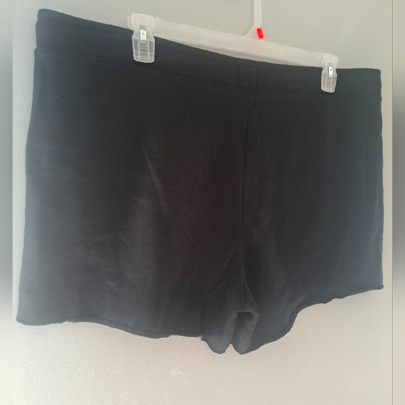 Gap Ladies Logo Short Sz XXL #NEW - Picture 6 of 7